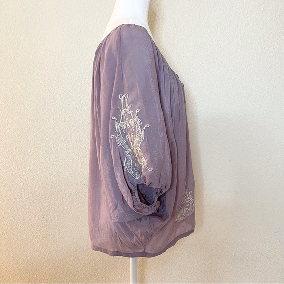 Gemstone embroidered peasant top, size Medium - Picture 3 of 9